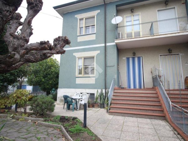 casa indipendente in vendita a Cesena in zona Sant'Egidio