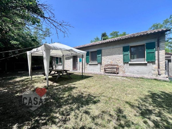 casa indipendente in vendita a Cesena in zona Borello