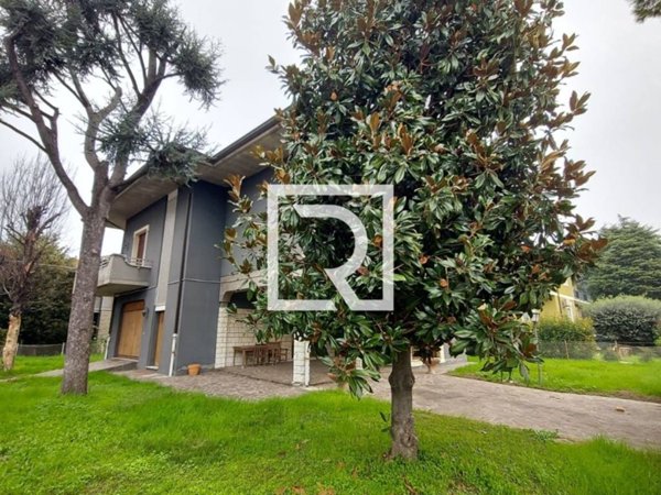 casa indipendente in vendita a Cesena in zona Sant'Egidio