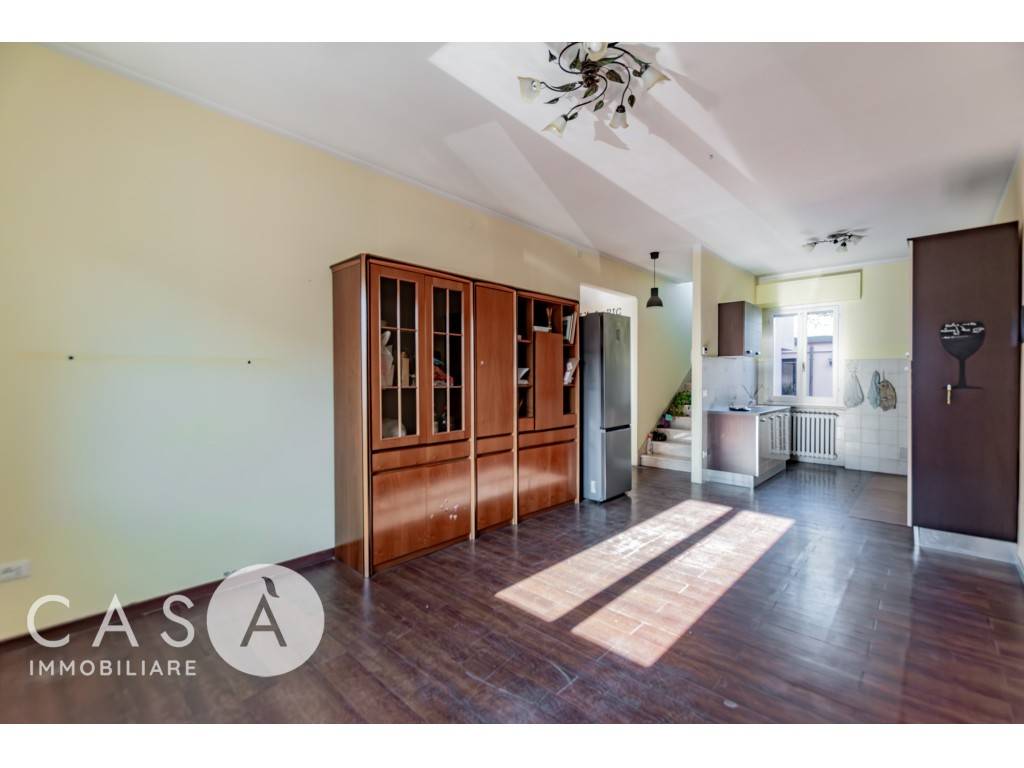 casa indipendente in vendita a Cesena in zona Centro Storico