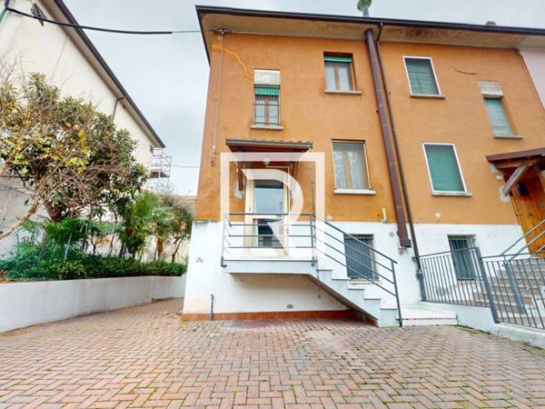 casa indipendente in vendita a Cesena