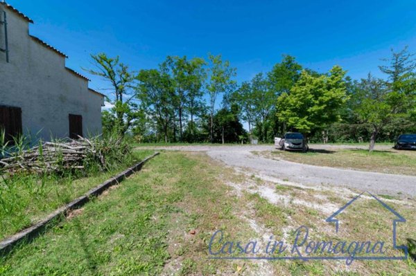 negozio in vendita a Cesena