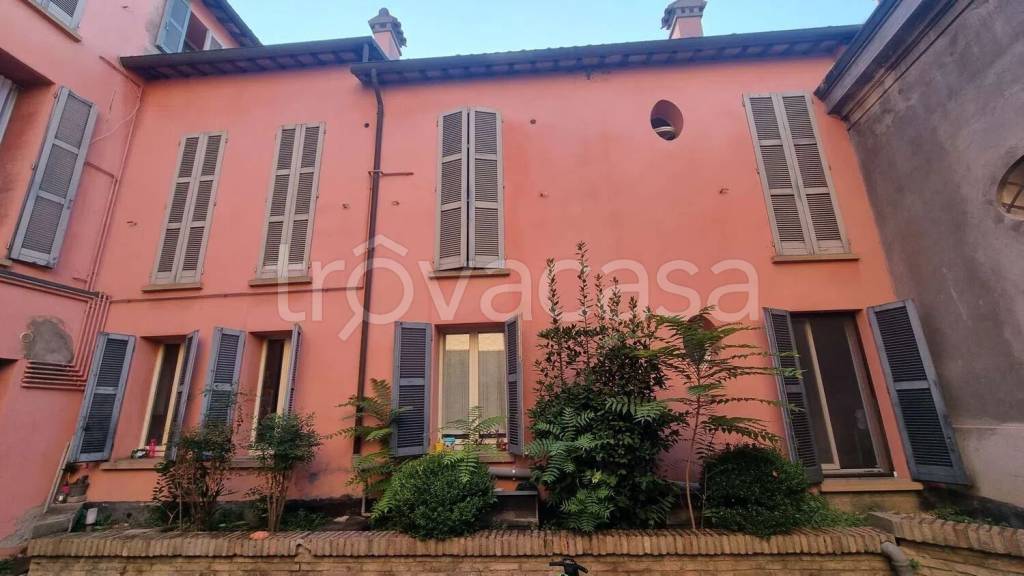 appartamento in vendita a Cesena in zona Centro Storico