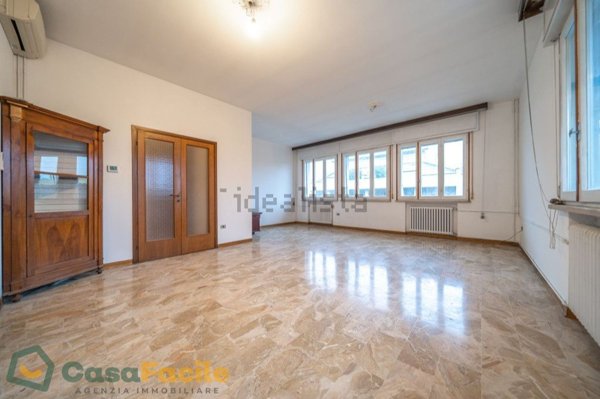 appartamento in vendita a Cesena in zona Centro Storico