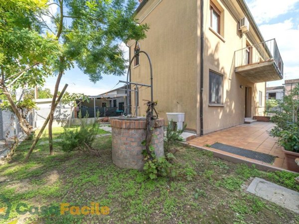 appartamento in vendita a Cesena in zona Macerone