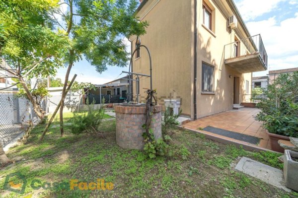 appartamento in vendita a Cesena in zona Macerone