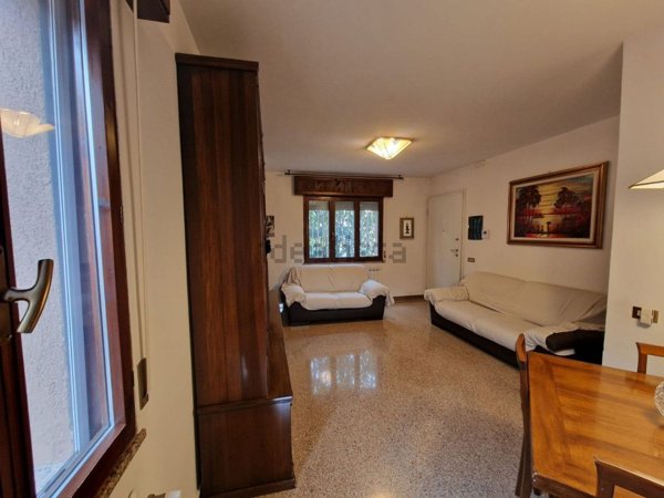 casa indipendente in vendita a Cesena in zona Calabrina