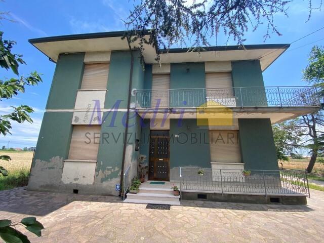 casa indipendente in vendita a Cesena
