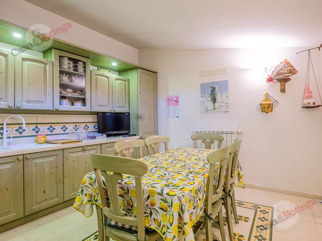 casa indipendente in vendita a Cesena