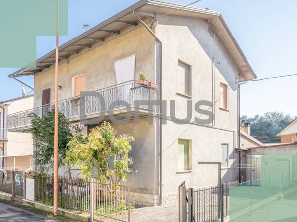 casa indipendente in vendita a Cesena in zona Cesuola