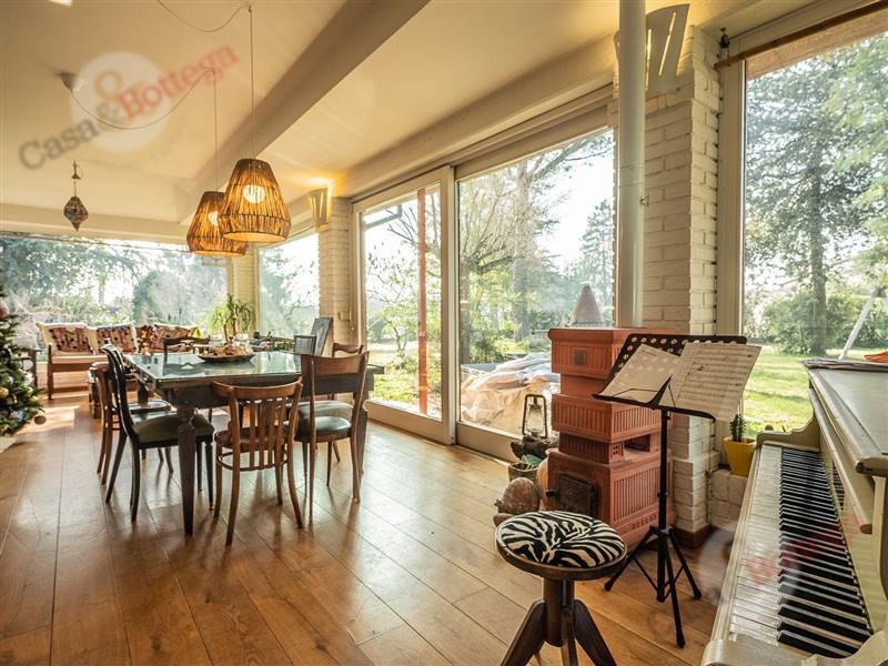 casa indipendente in vendita a Cesena in zona Tipano