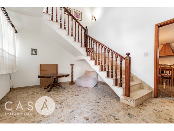 casa indipendente in vendita a Cesena