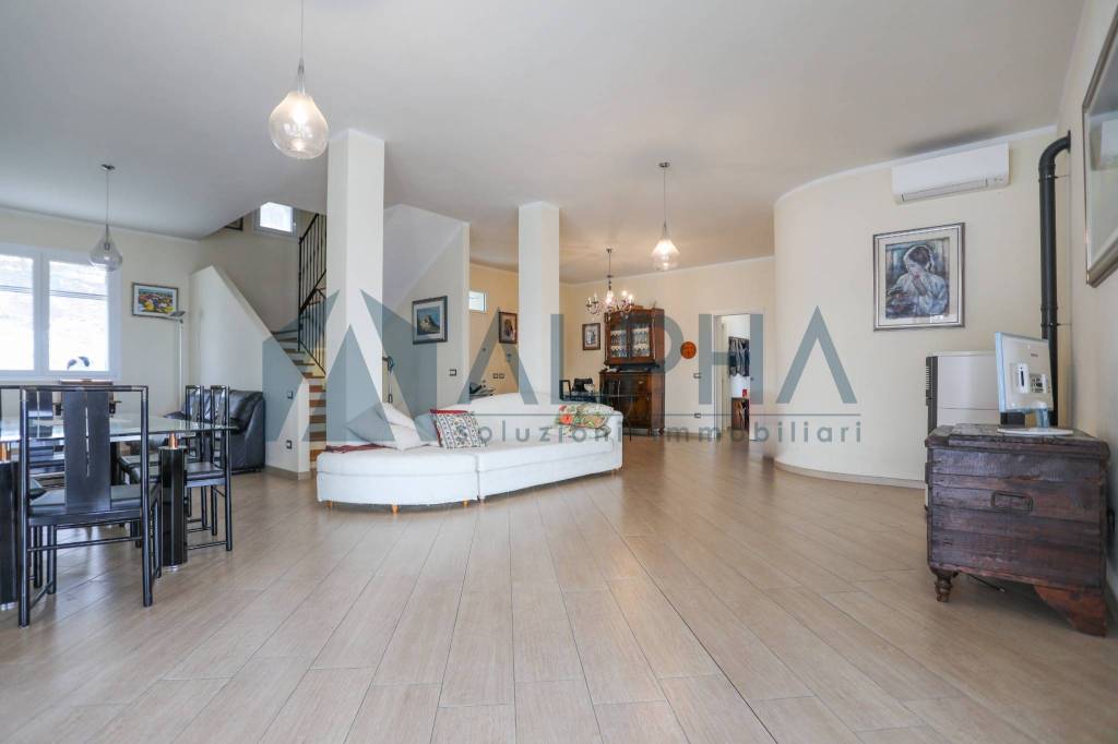 casa indipendente in vendita a Cesena in zona San Vittore