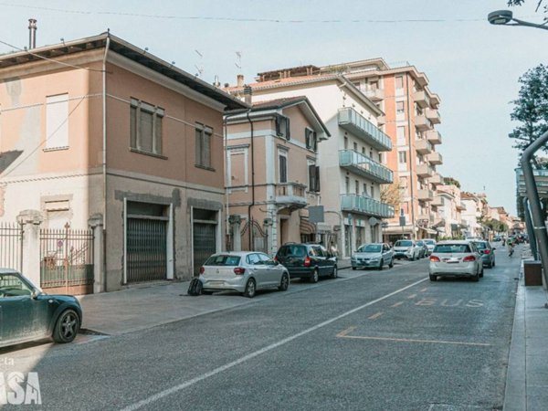 casa indipendente in vendita a Cesena in zona Centro Storico