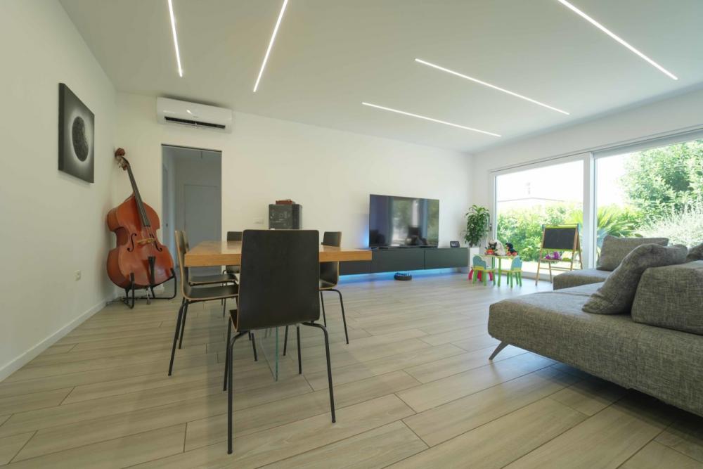 casa indipendente in vendita a Cesena in zona Calabrina