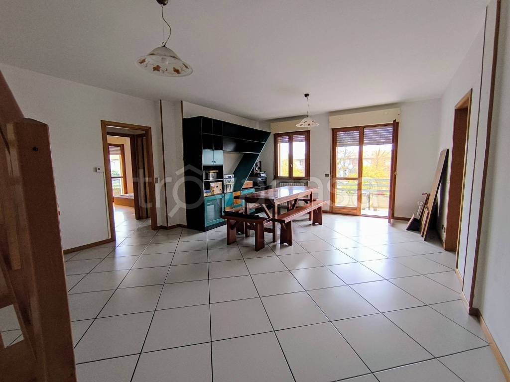 appartamento in vendita a Cesena in zona Bagnile