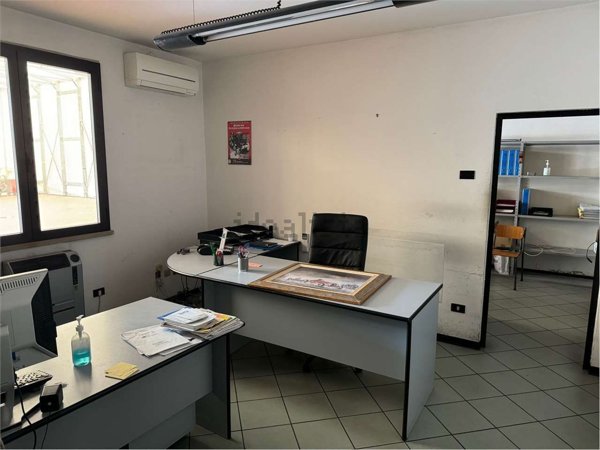 capannone in vendita a Cesena in zona Fiorenzuola