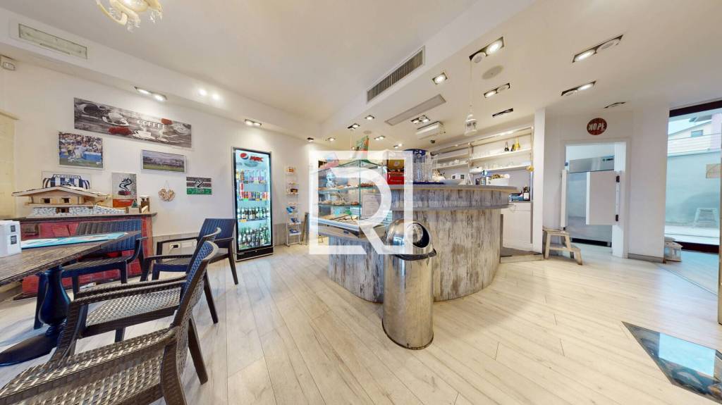 negozio in vendita a Cesena in zona Vigne