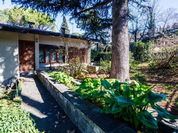 casa indipendente in vendita a Cesena in zona Cesuola