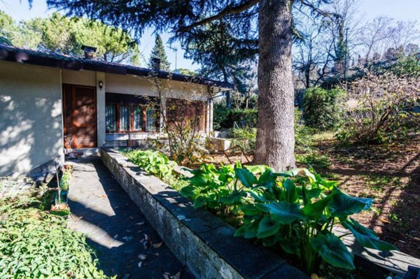 casa indipendente in vendita a Cesena in zona Cesuola