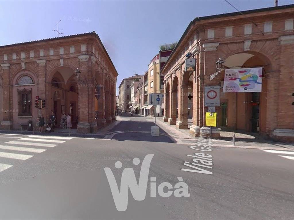 negozio in vendita a Cesena in zona Centro Storico