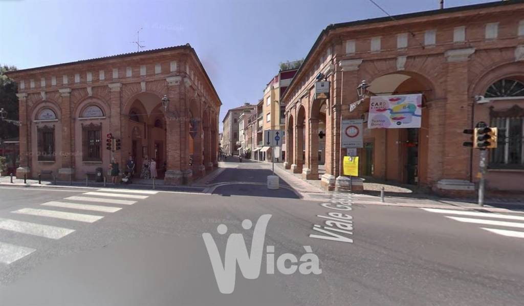negozio in vendita a Cesena in zona Centro Storico