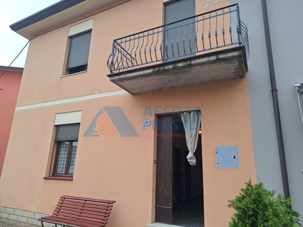 casa semindipendente in vendita a Cesena in zona Borello