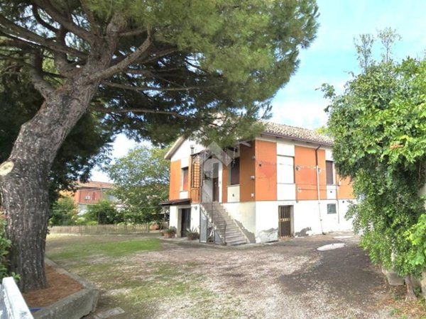 casa indipendente in vendita a Cesena in zona Sant'Egidio