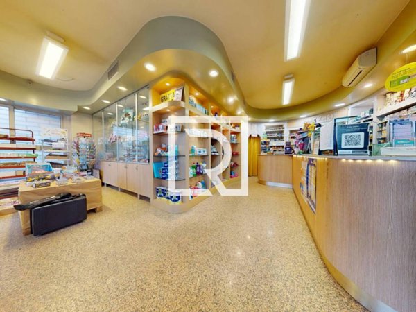 negozio in vendita a Cesena in zona Bulgarnò