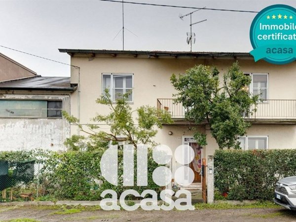 casa indipendente in vendita a Cesena in zona Calabrina