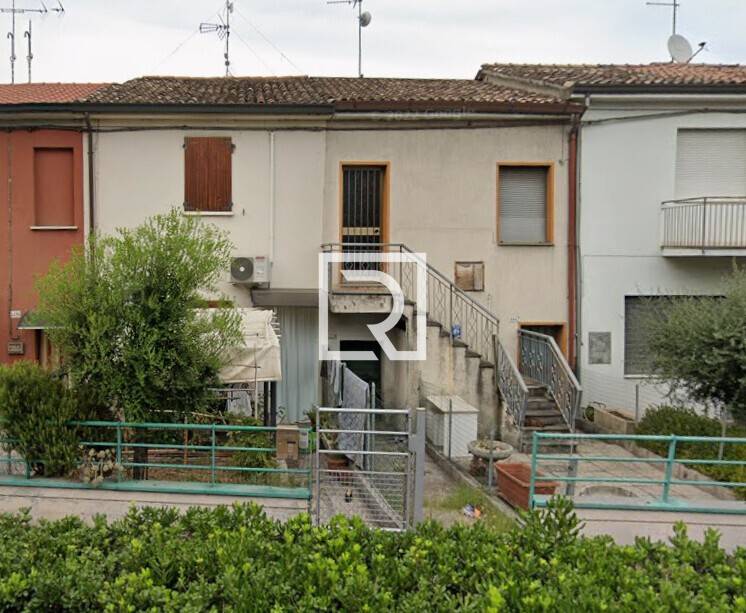 casa indipendente in vendita a Cesena