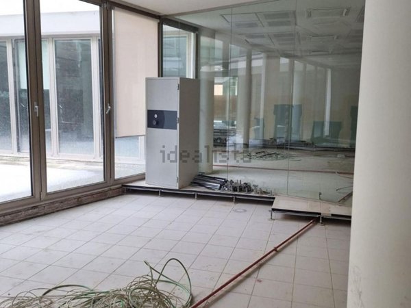 ufficio in vendita a Cesena