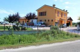 casa indipendente in vendita a Cesena in zona Ponte Pietra