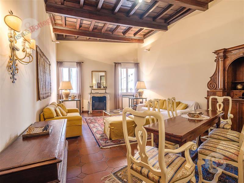 casa indipendente in vendita a Cesena in zona Centro Storico