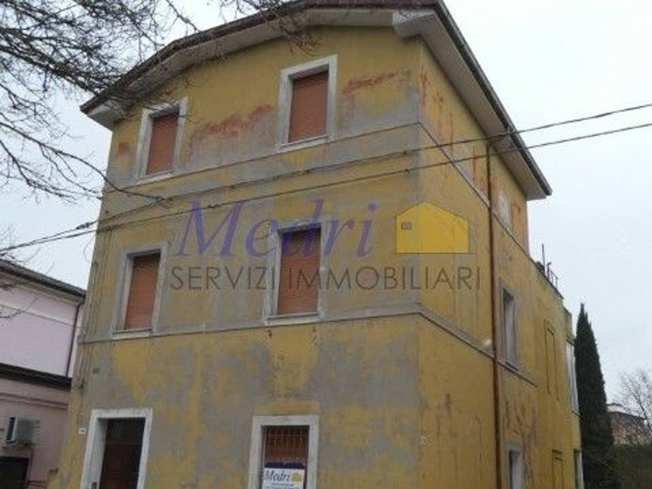 casa indipendente in vendita a Cesena in zona Cesuola
