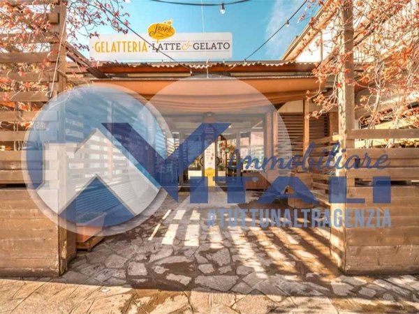 negozio in vendita a Cesena in zona San Giorgio