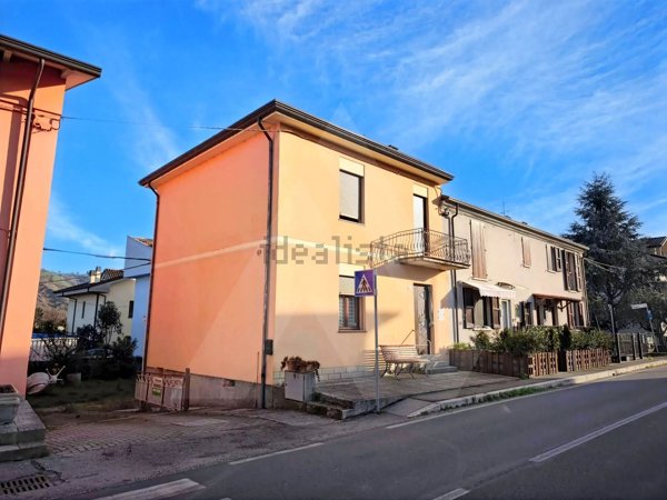 casa indipendente in vendita a Cesena