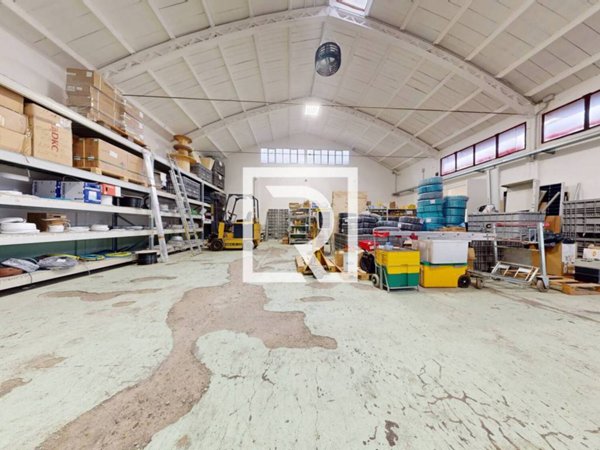 locale commerciale in vendita a Cesena in zona Marcorano