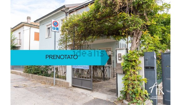 casa indipendente in vendita a Cesena