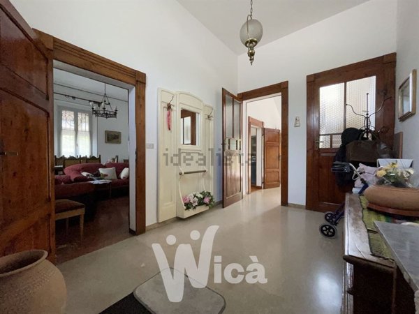 casa indipendente in vendita a Cesena in zona Centro Storico