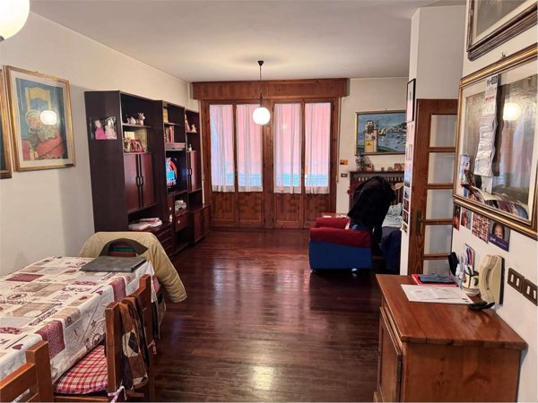 casa indipendente in vendita a Cesena