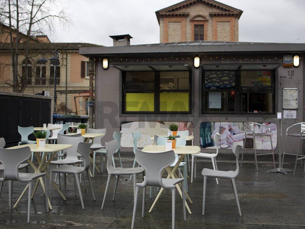 negozio in vendita a Cesena in zona Centro Storico