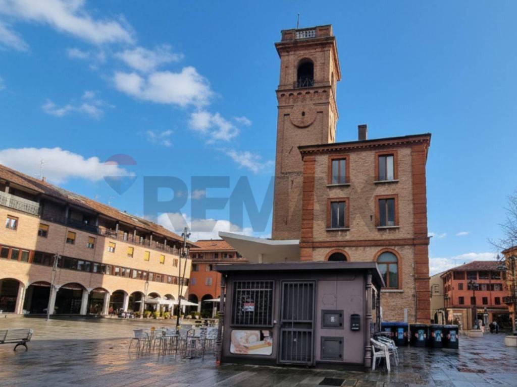 negozio in vendita a Cesena in zona Centro Storico