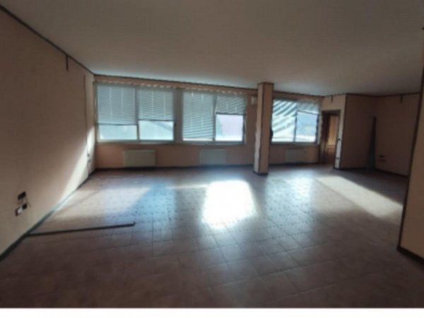 ufficio in vendita a Cesena in zona Centro Storico