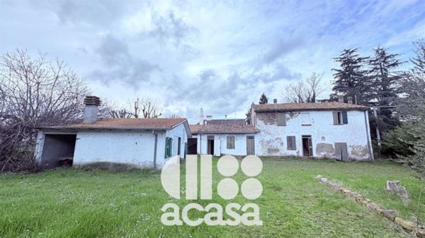 casa indipendente in vendita a Cesena in zona San Vittore