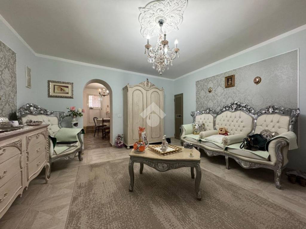 casa indipendente in vendita a Cesena in zona San Carlo