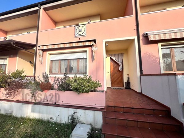 casa indipendente in vendita a Cesena