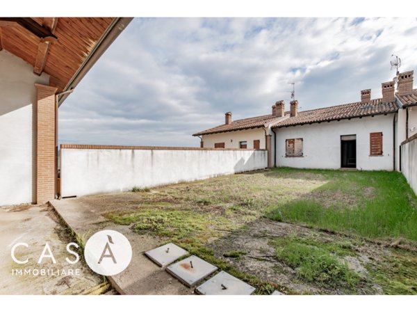 casa indipendente in vendita a Cesena in zona Lizzano