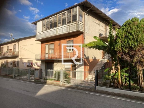 casa indipendente in vendita a Cesena in zona Macerone