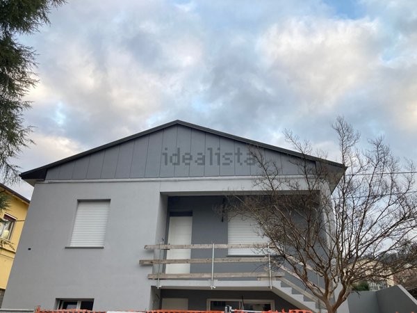 casa indipendente in vendita a Cesena in zona Centro Storico